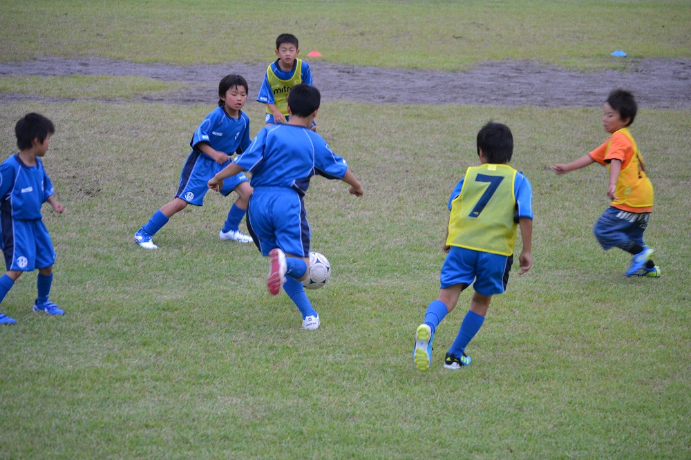 世田谷地区 サッカースクールのjsnサッカークラブは2才から小学6年生までのサッカースクールです